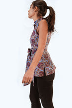 Carregar imagem no visualizador da galeria, Bainganee wrap blouse
