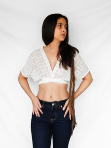 Chiyālīsa crop top