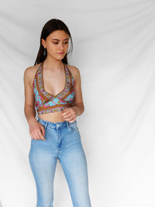 Cauṃtālīsa crop top